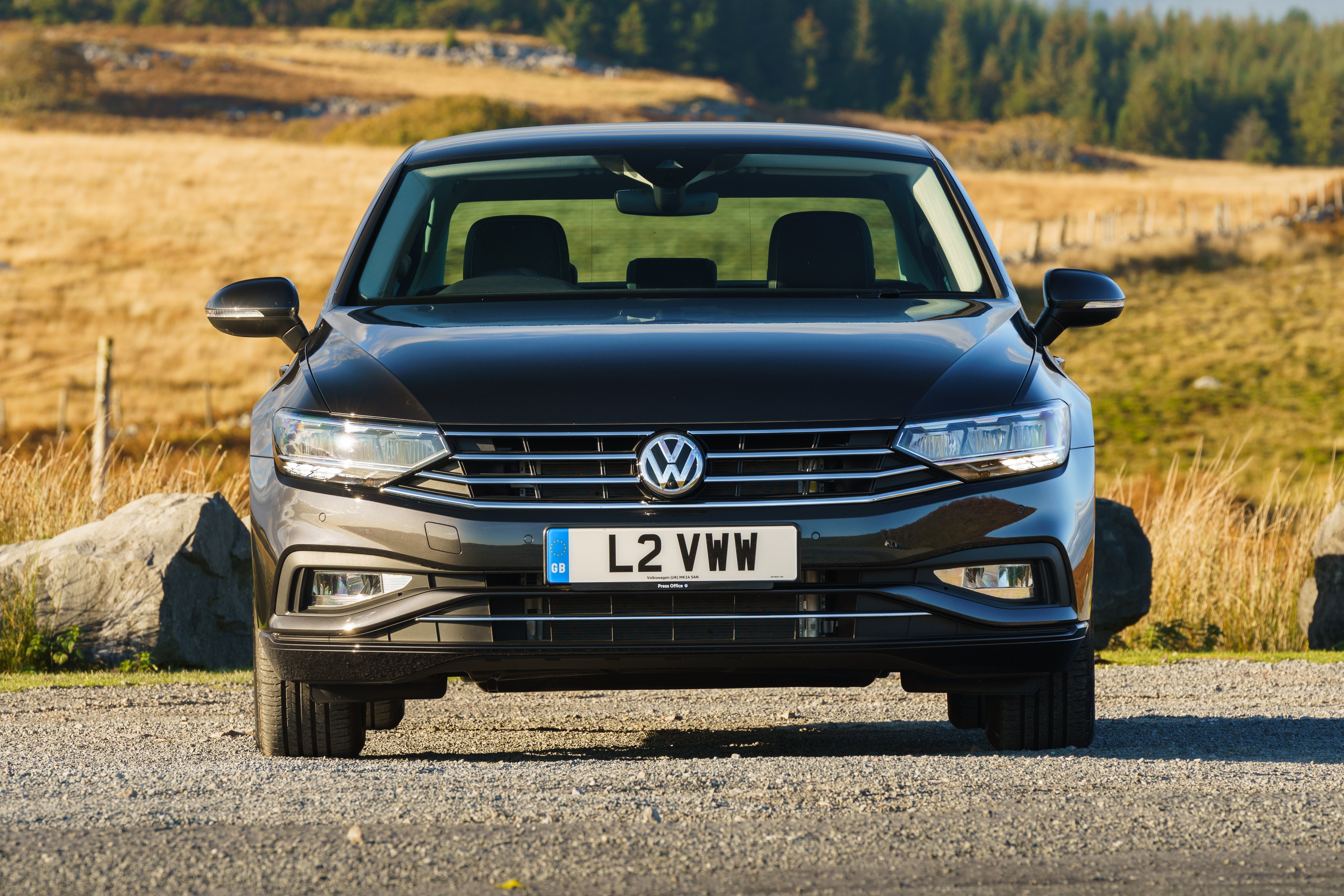 Volkswagen Passat Review | heycar